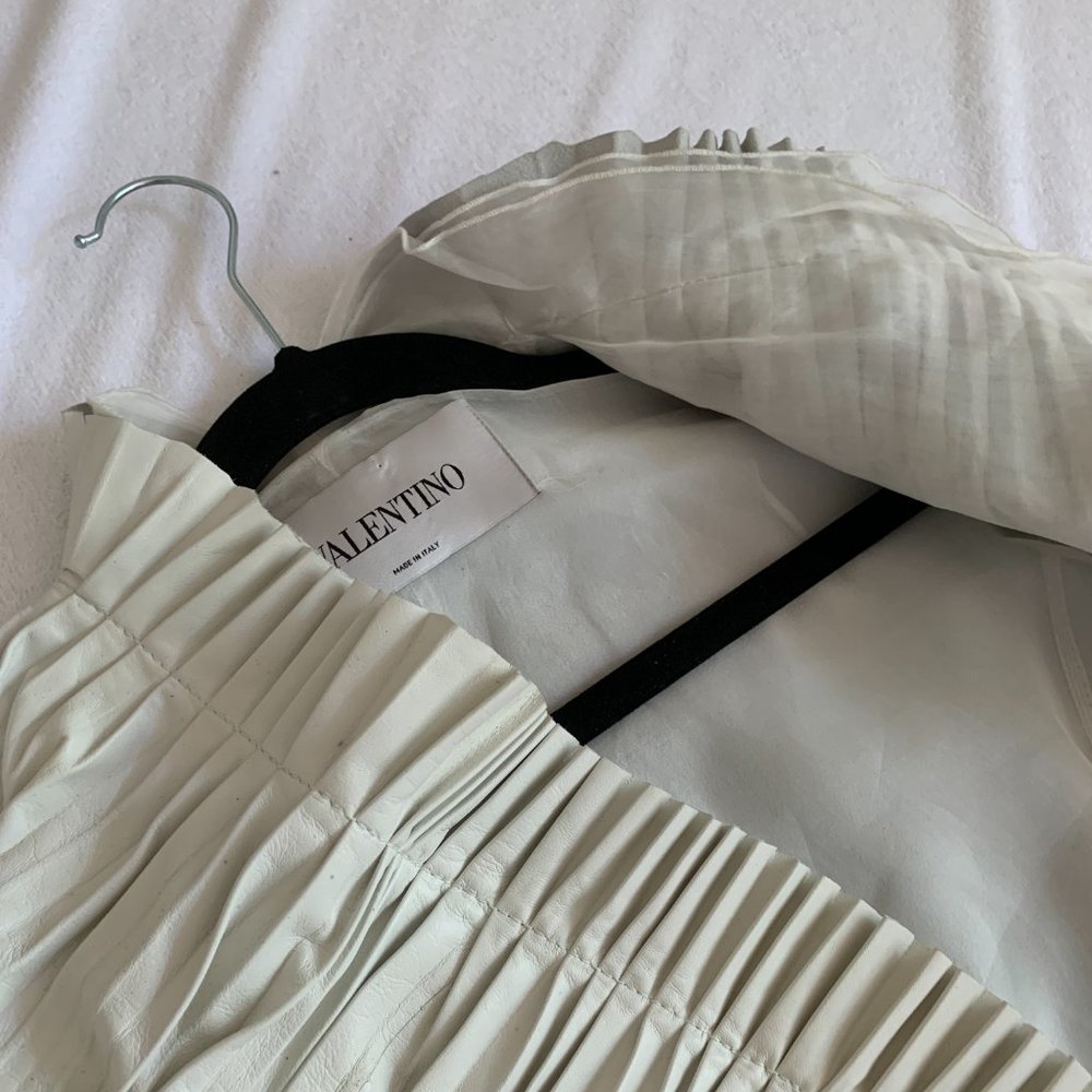 Valentino runway white pleated leather Jacket with silk tulle lining US 4 6 - Picture 8 of 13